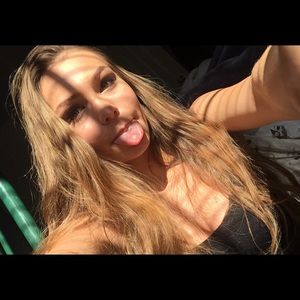 Meet your Posher, Tabi